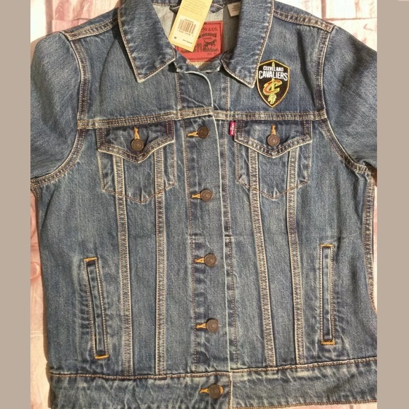 LEVI'S Jean Denim Wine Trucker Jacket - Picture 3 of 6